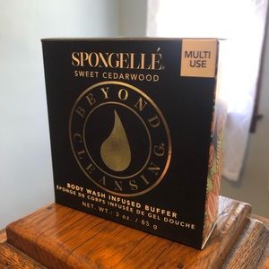 NIB Spongelle Sweet Cedarwood buffer